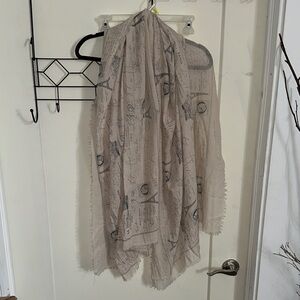 2 Chic Printed Scarf